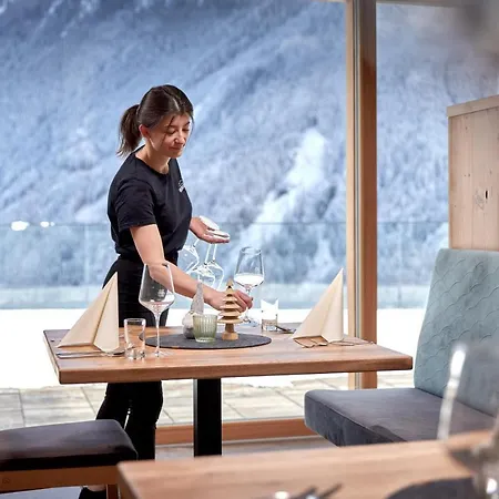 Panoramahotel Burgeck 4* クリムル